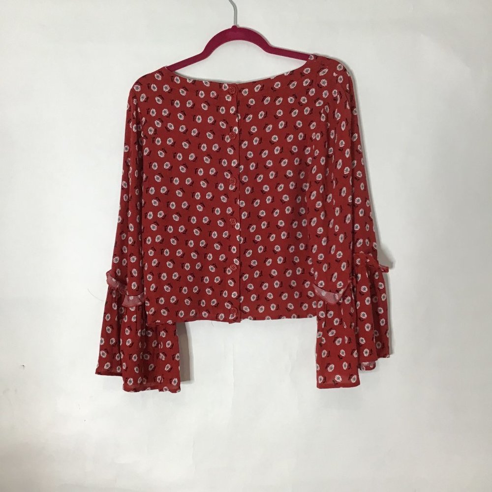 Jack By BB Dakota Drive Me Daisy Button Back Top - Picture 5 of 10